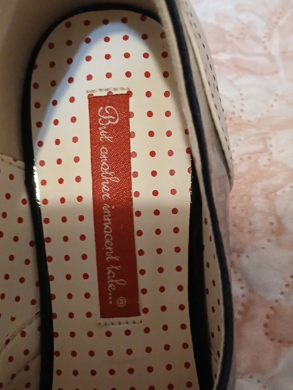 Women's Two-Tone Lace-Up Oxfords in Cream and Black